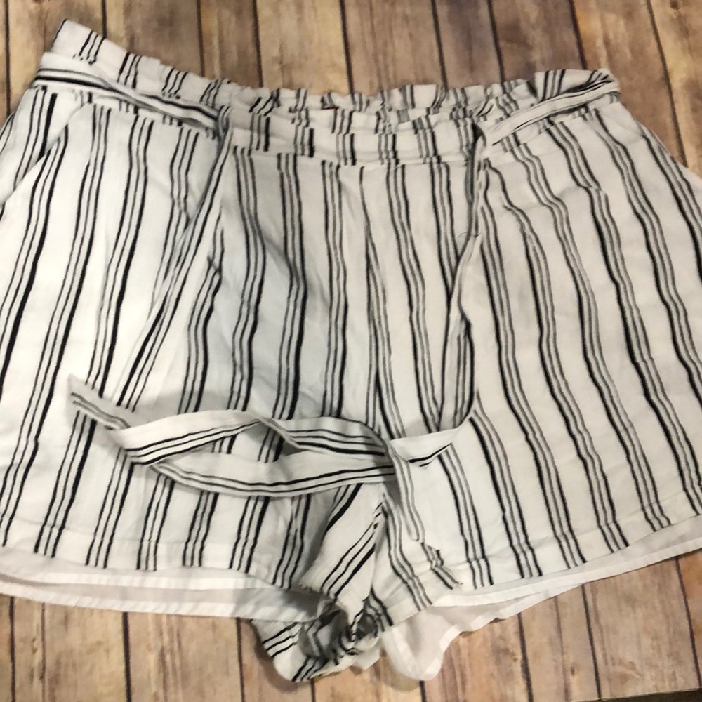 Black white stripe shorts